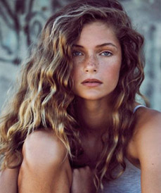 20 Best Haircuts for Thinning Hair Women (23)