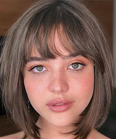 20 Best Haircuts for Thinning Hair Women (34)