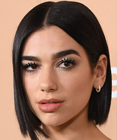 20 Best Haircuts for Thinning Hair Women (35)